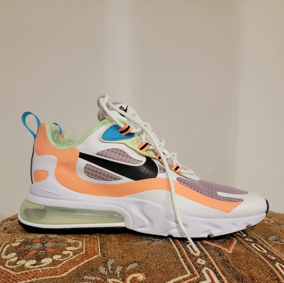 Nike Air Max 270 React - Picture 1 of 4